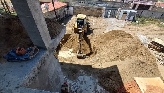 Novxani qəsəsbəsində davam eden fərdi yaşayış evi